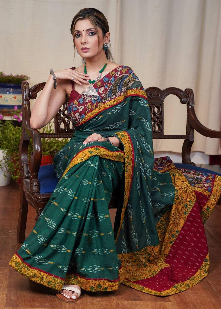 Women's Floral Printed Chiffon Saree with Matching Blouse