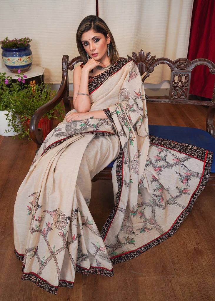 Women's Floral Printed Georgette Saree with Unstitched Blouse Piece